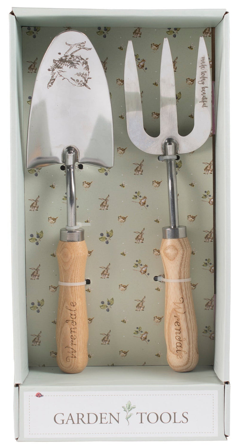 Fourchette et pelle dans une boîte cadeau